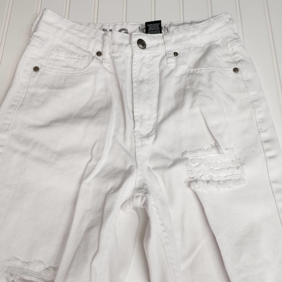 Denim - S.O.N.G. | White High Rise Distressed Skinny Mom Jeans 3/26